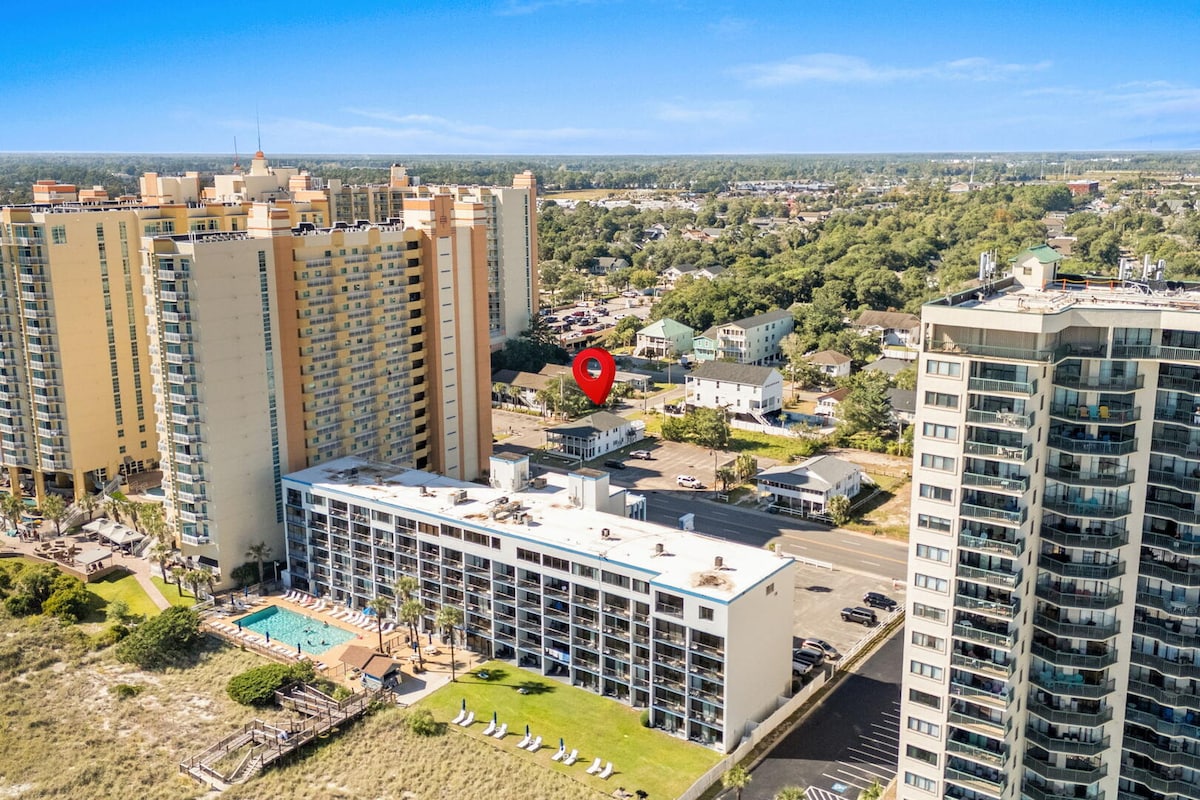 Aerial view of the Ocean Drive neighborhood near the beach
